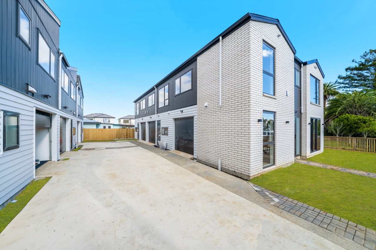 22-walmsley-rd-8 Large